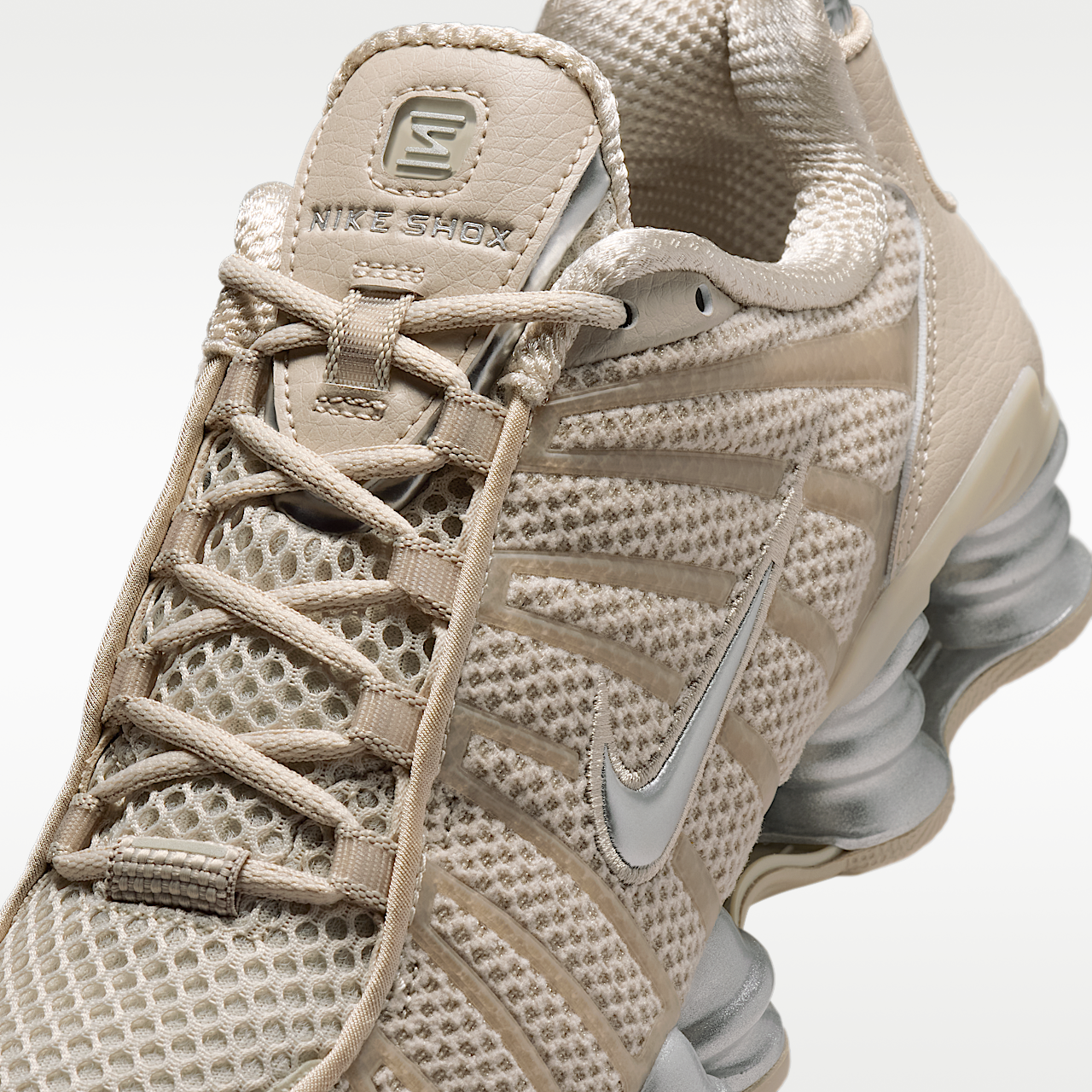 Nike Nike Shox sneaker Cream II/Zwart/Metallic Silver