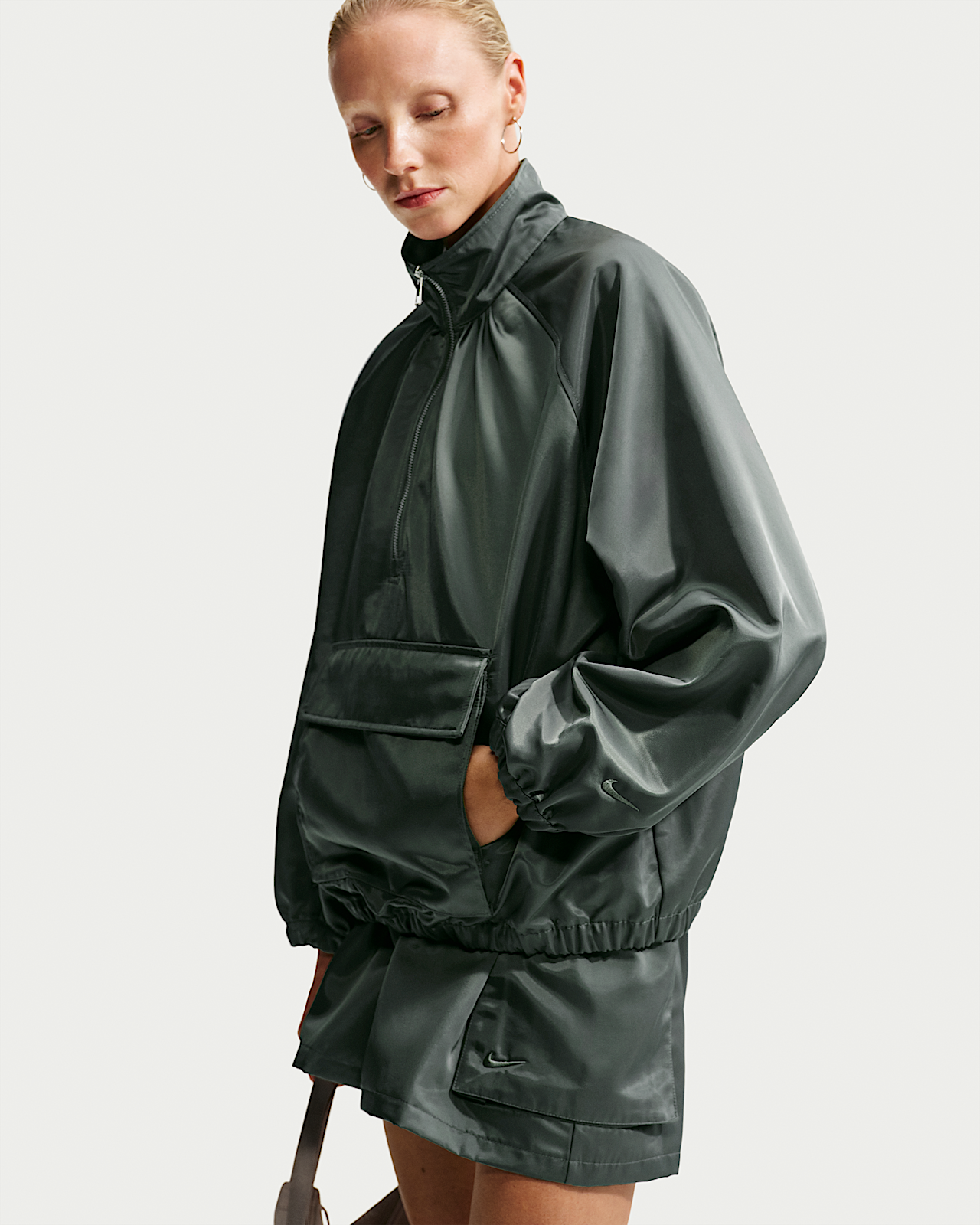 Женские  Nike Sportswear Satin 1/4-Zip Anorak