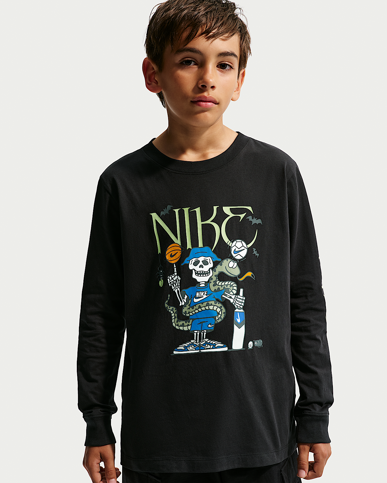 Детская футболка Nike Sportswear Big Kids' Long-Sleeve