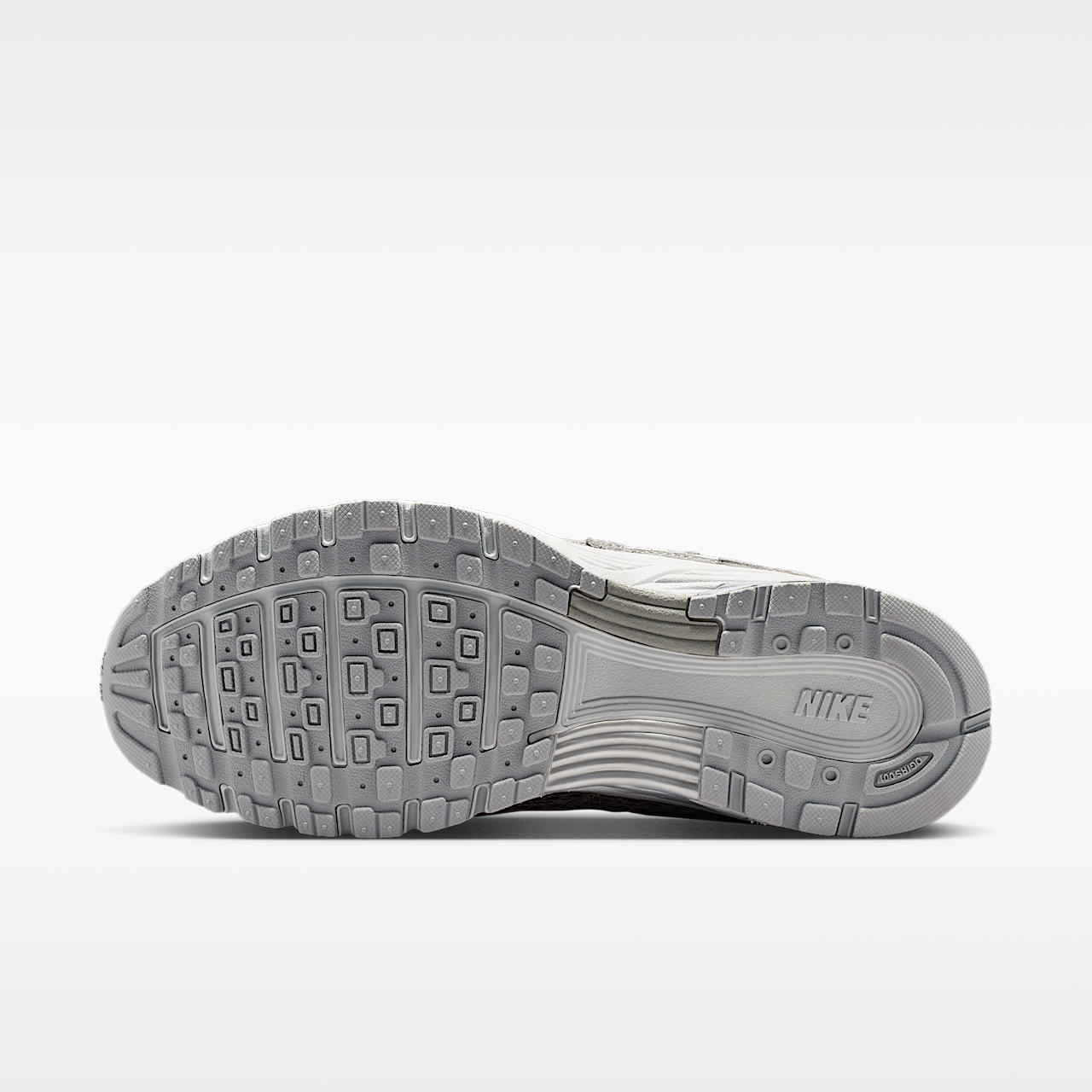 Nike P-6000 sneaker Off White/Zwart/Cool Grey/Metallic Silver