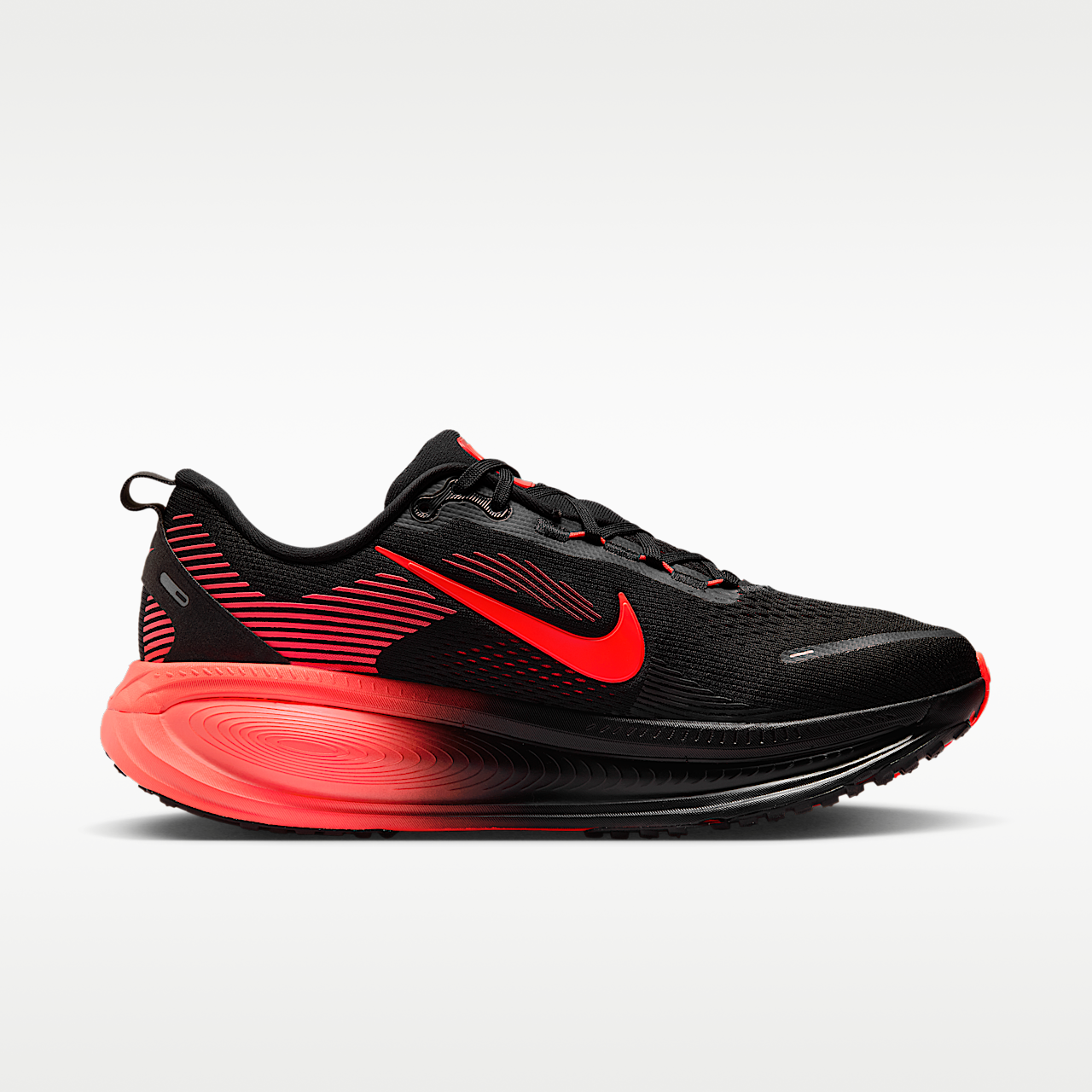 Nike Vomero sneaker Zwart/University Red/Anthracite/Bright Crimson