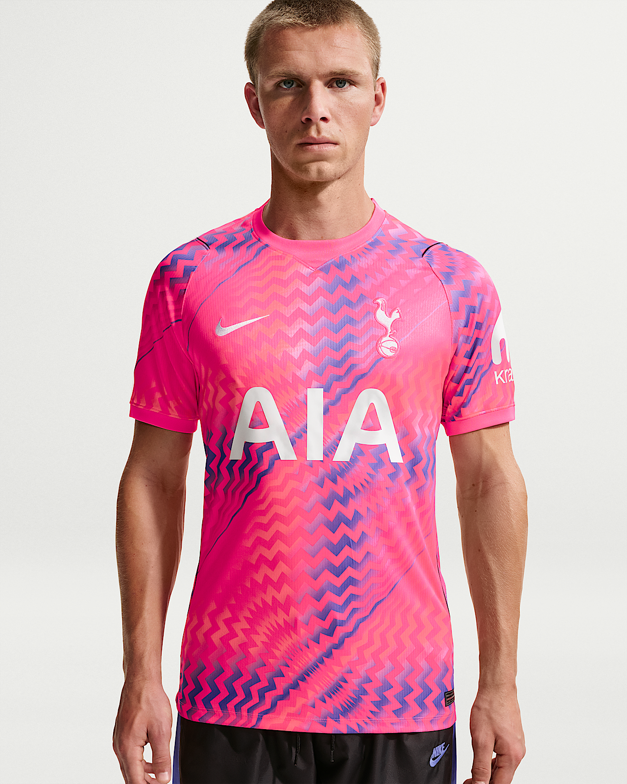 Мужские джерси Tottenham Hotspur 2026/27 Stadium Goalkeeper Nike Dri-FIT Soccer Short-Sleeve Replica Jersey