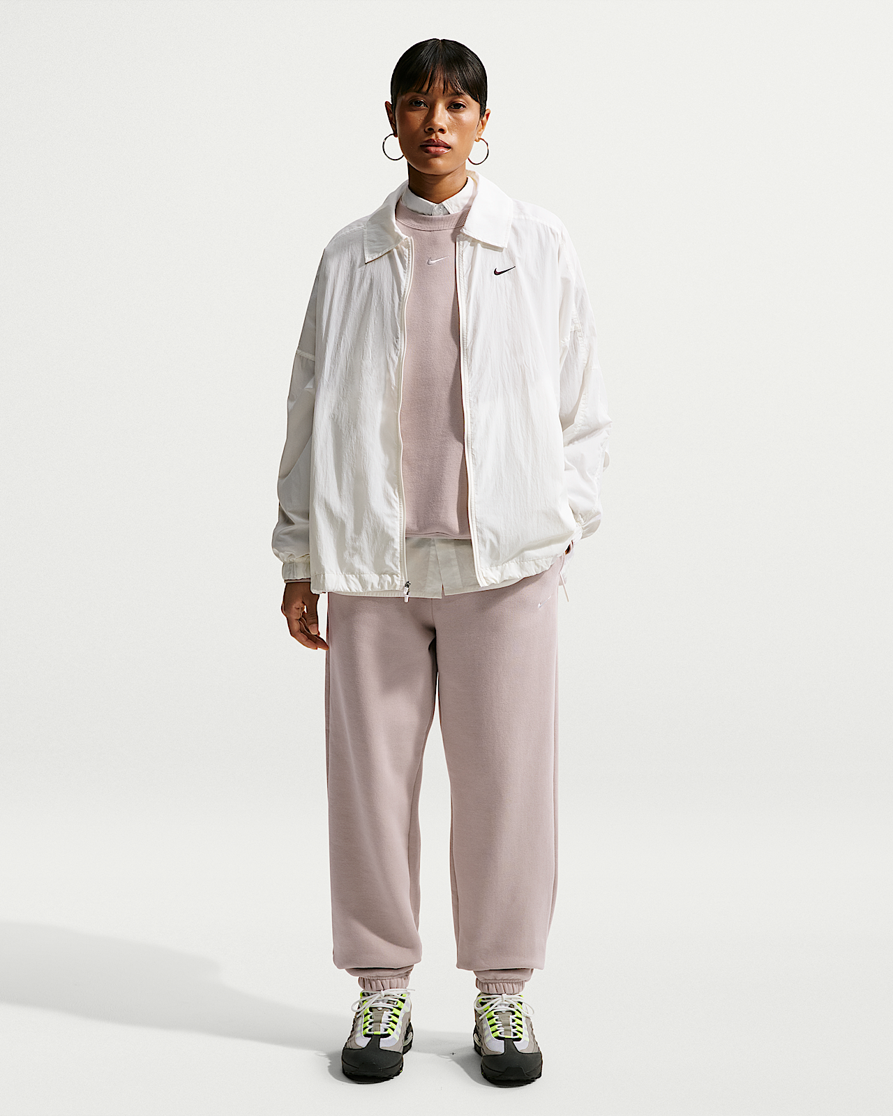 Женские  Nike Studio Fleece Medium Weight High-Rise Oversized Cuffed Pants