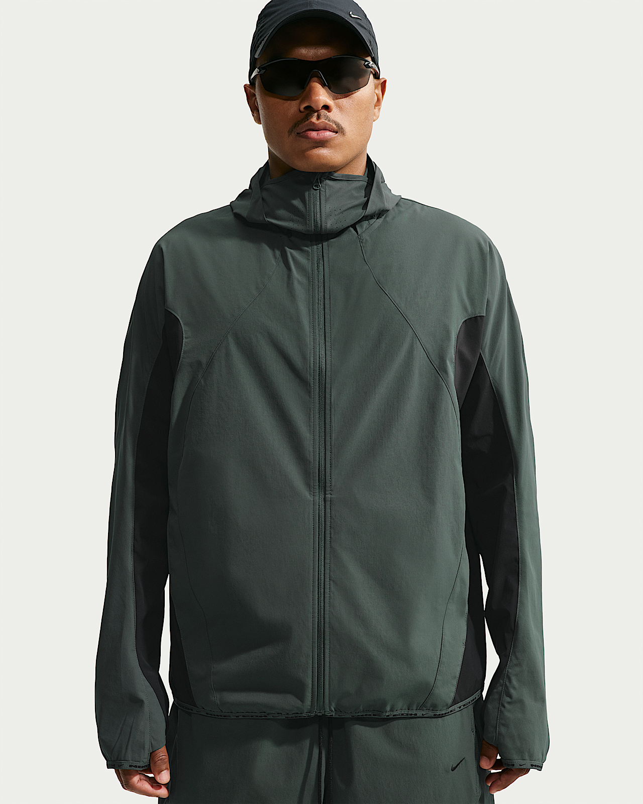 Мужские  Nike Tech Helios Dri-FIT Long-Sleeve Shell