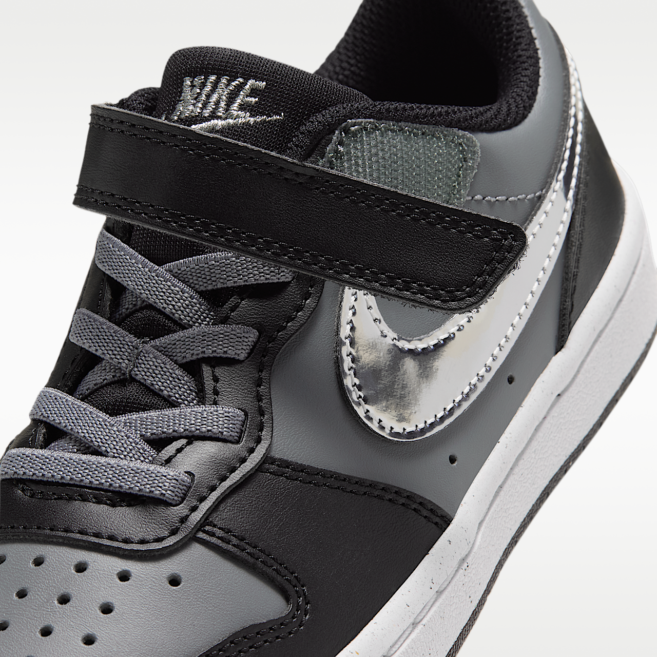 Nike  sneaker Zwart/Smoke Grey/Metallic Silver