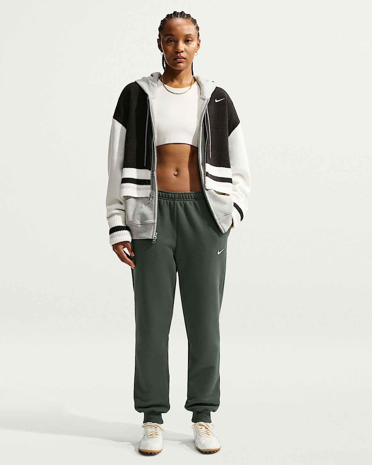 Женские спортивные штаны Nike Studio Fleece Medium Weight Mid-Rise Joggers
