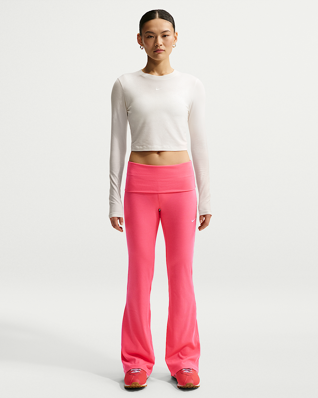 Женские тайтсы Nike Sportswear Chill Knit Mid-Rise Tight Ribbed Pants