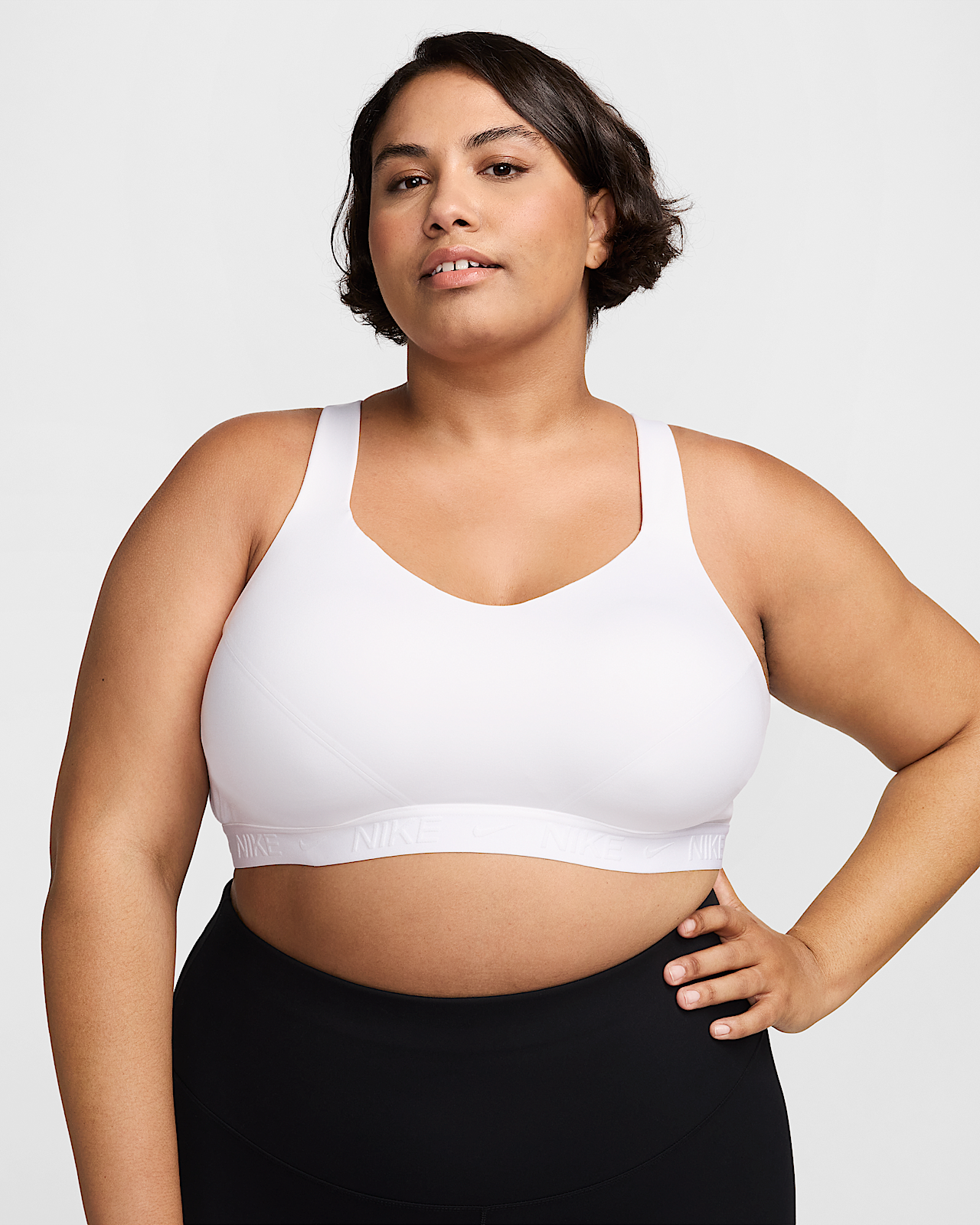Женские  Nike Indy High Support Padded Adjustable Sports Bra (Plus Size)