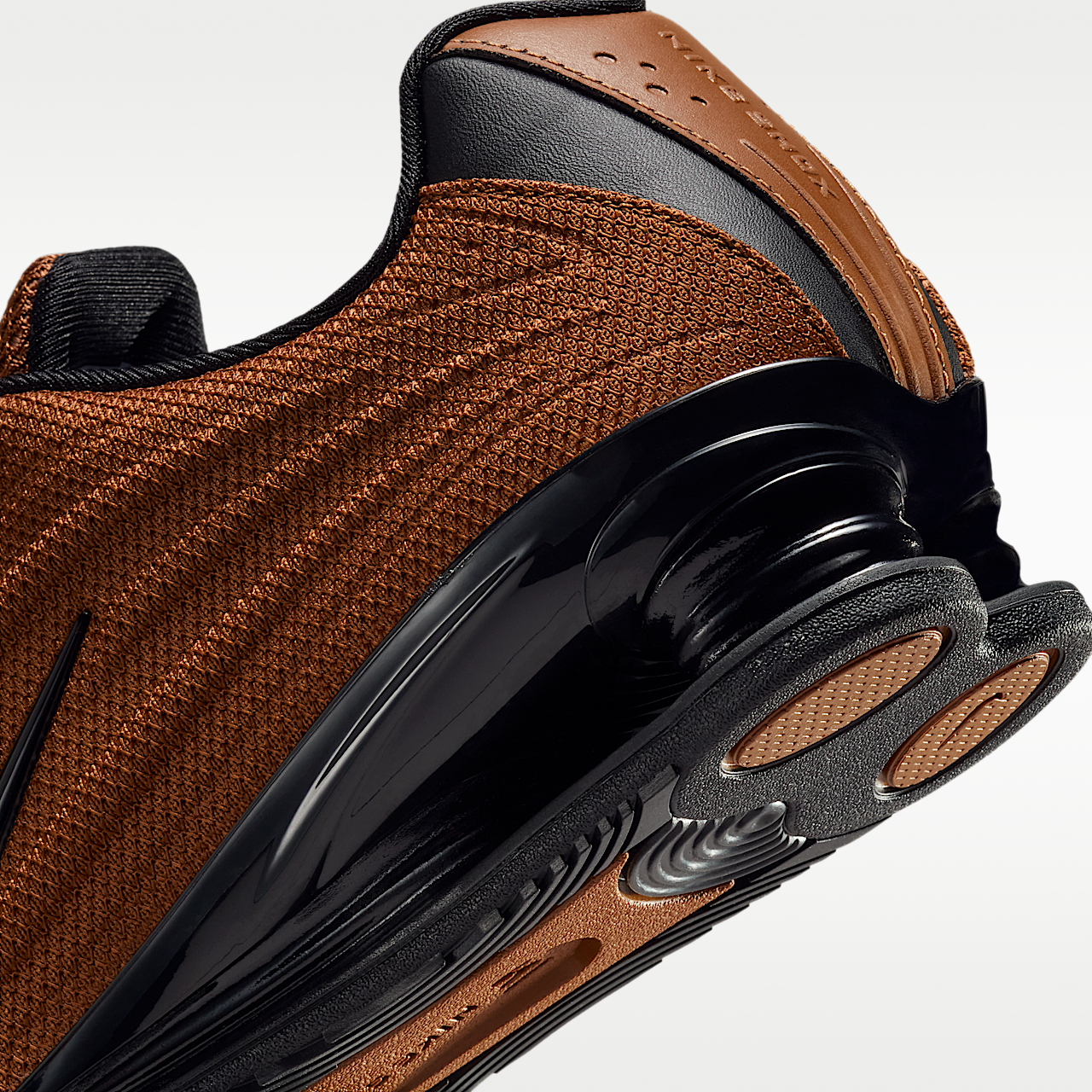 Nike Nike Shox sneaker Light British Tan/Zwart