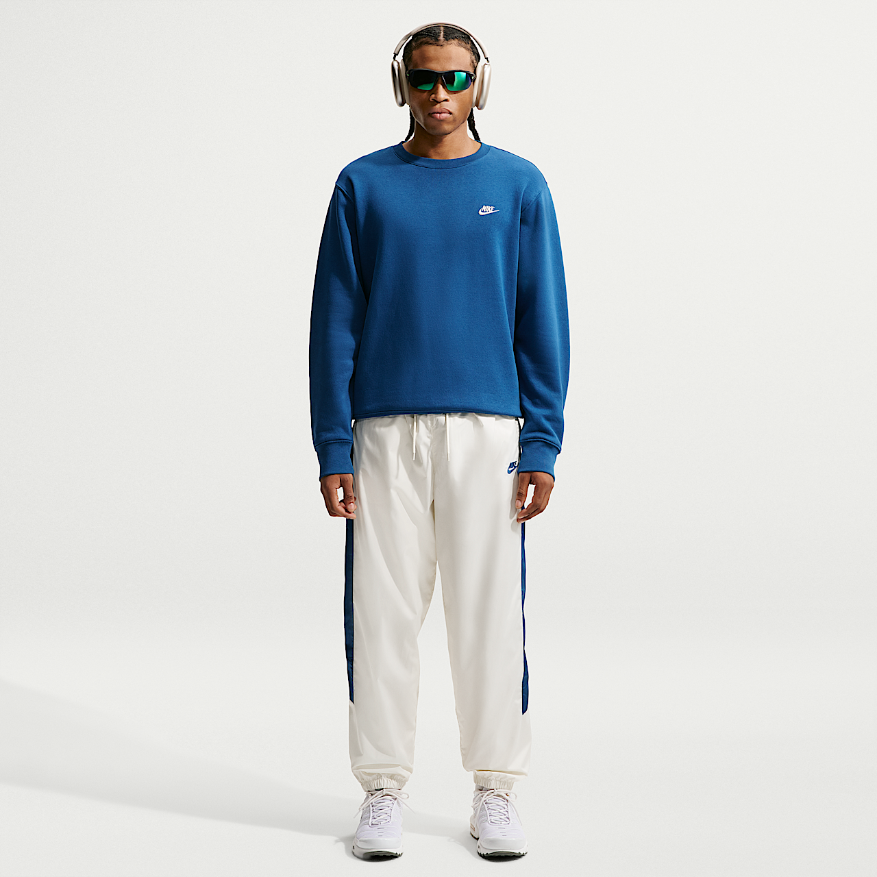 Nike Windrunner (Sail/Court Blue/Court Blue)
