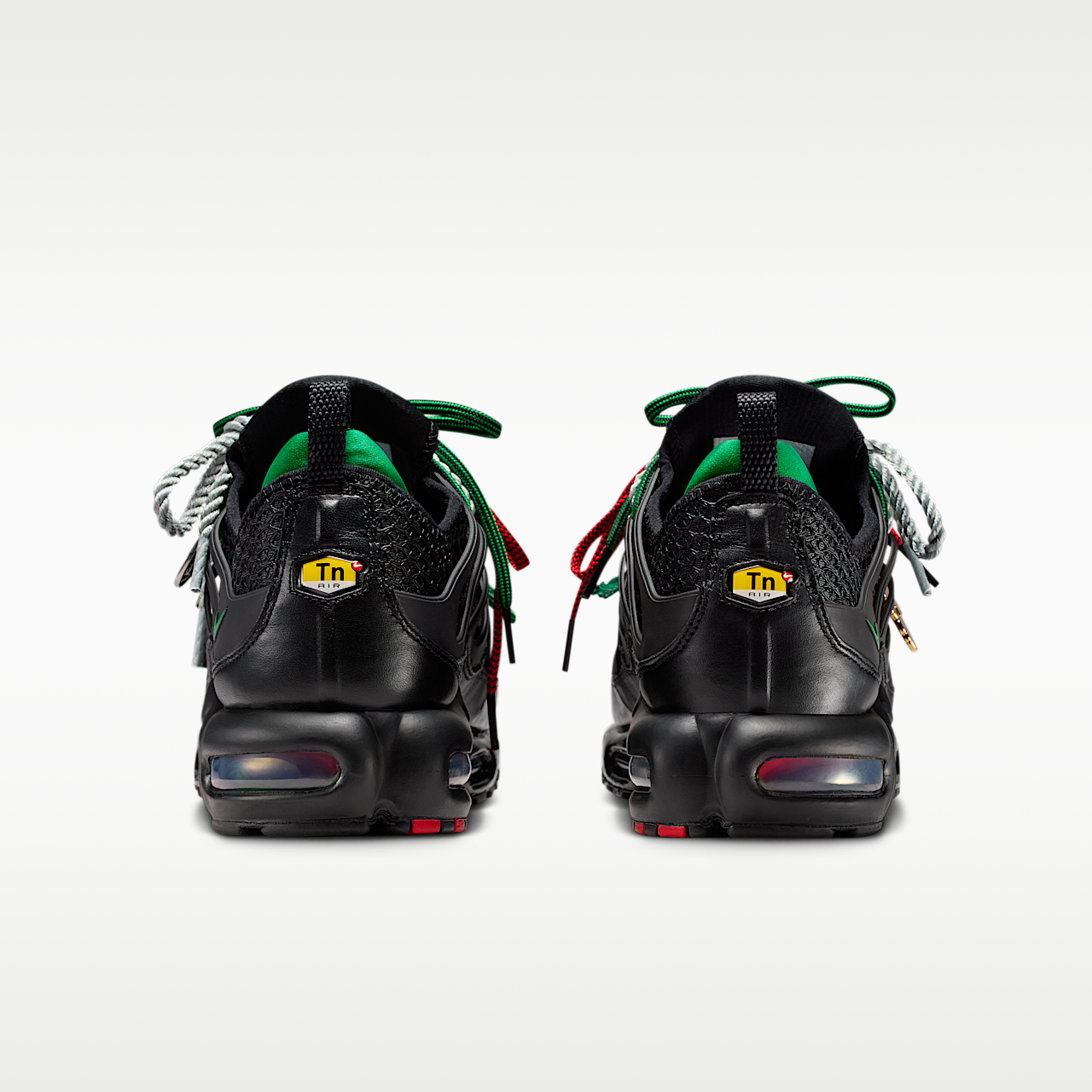 Nike Air Max Plus sneaker Zwart/University Red/Court Green