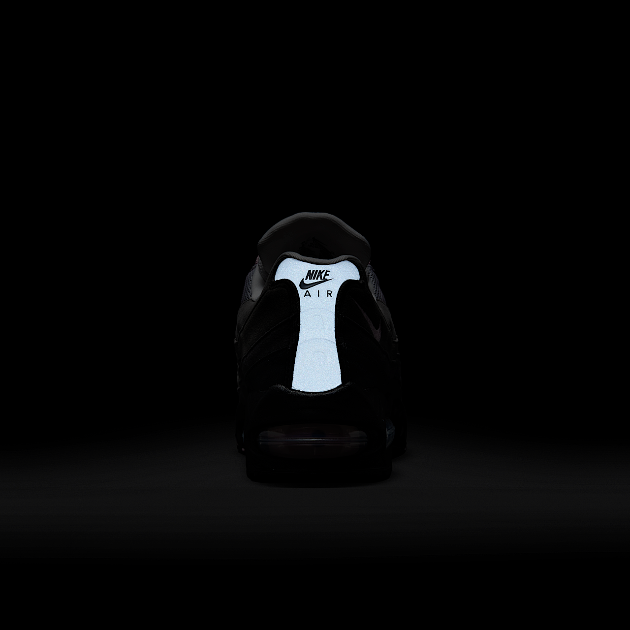 Nike Air Max sneaker Zwart/Wit/Reflect Silver/Pink Foam