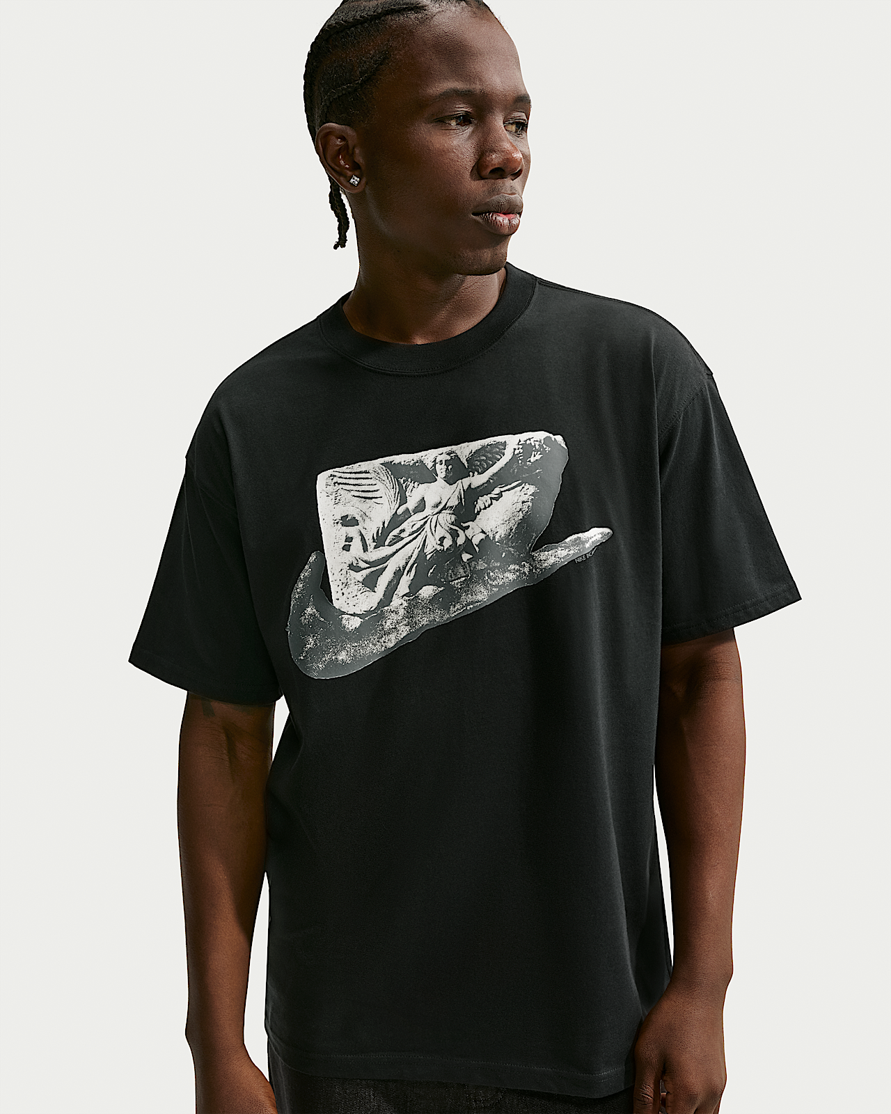 Женская футболка Nike Sportswear