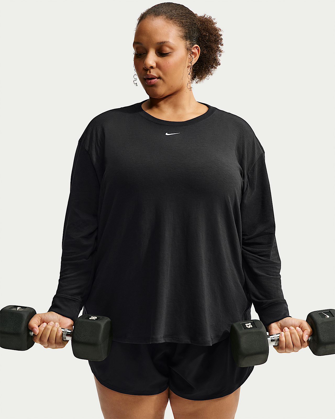 Женские  Nike One Relaxed Dri-FIT Long-Sleeve Top (Plus Size)