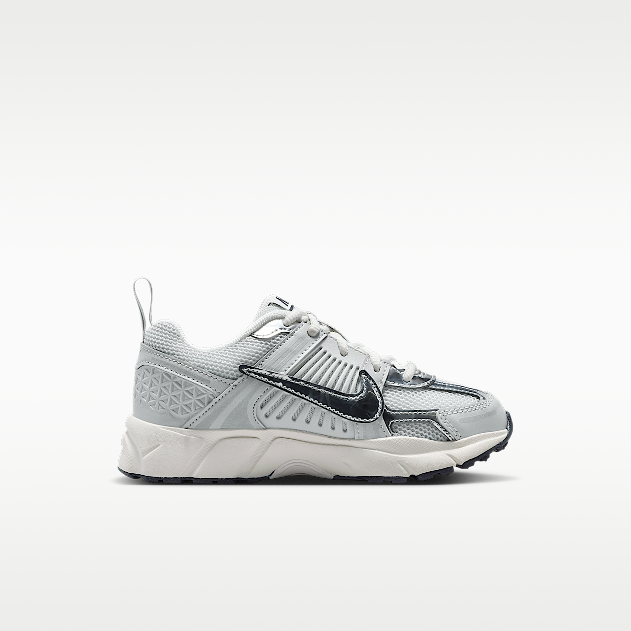Nike Vomero sneaker Photon Dust/Gridiron/Sail/Chrome