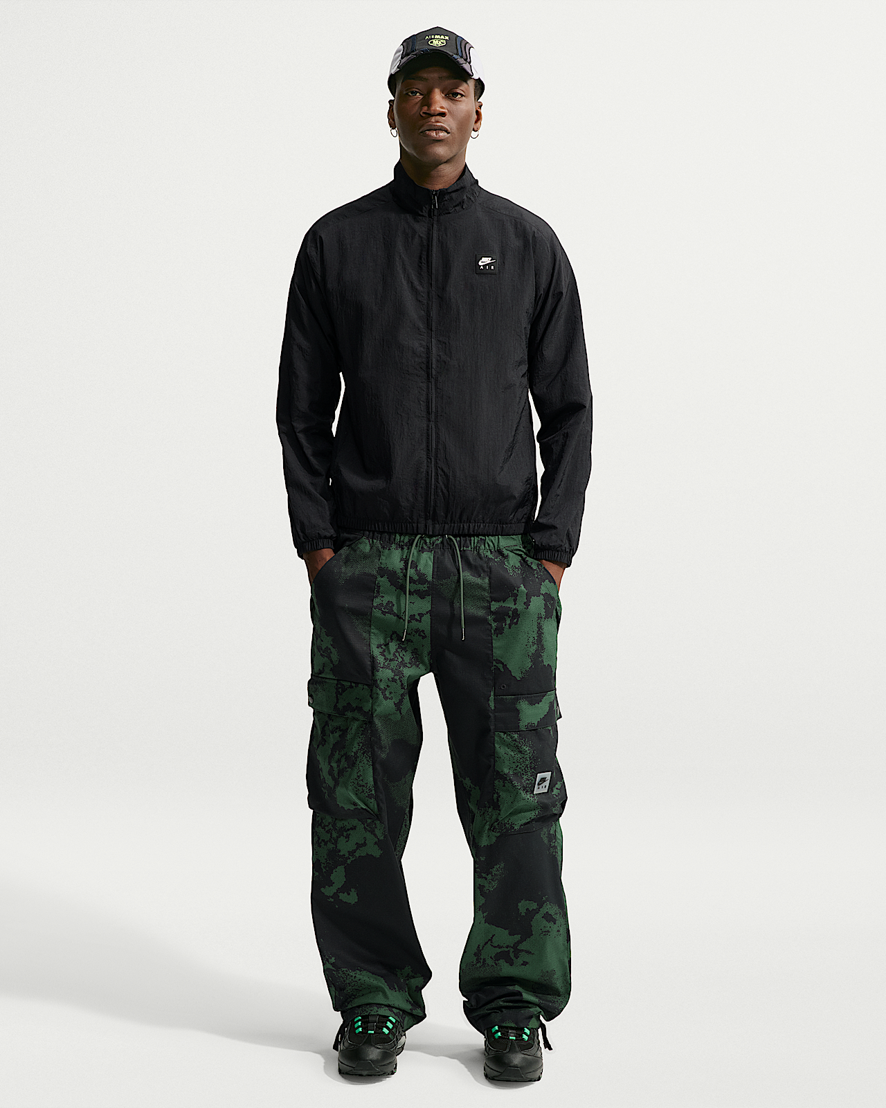 Мужские  Nike Air Woven All-Over Print Cargo Pants