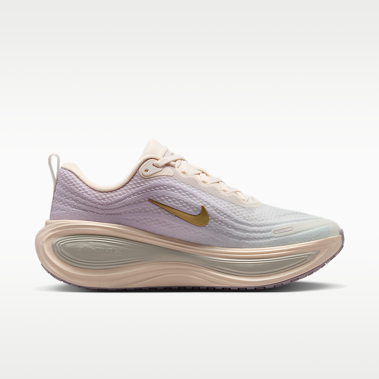 Nike Vomero sneaker Chalk/Bleached Lilac/Spruce Aura/Metallic Gold