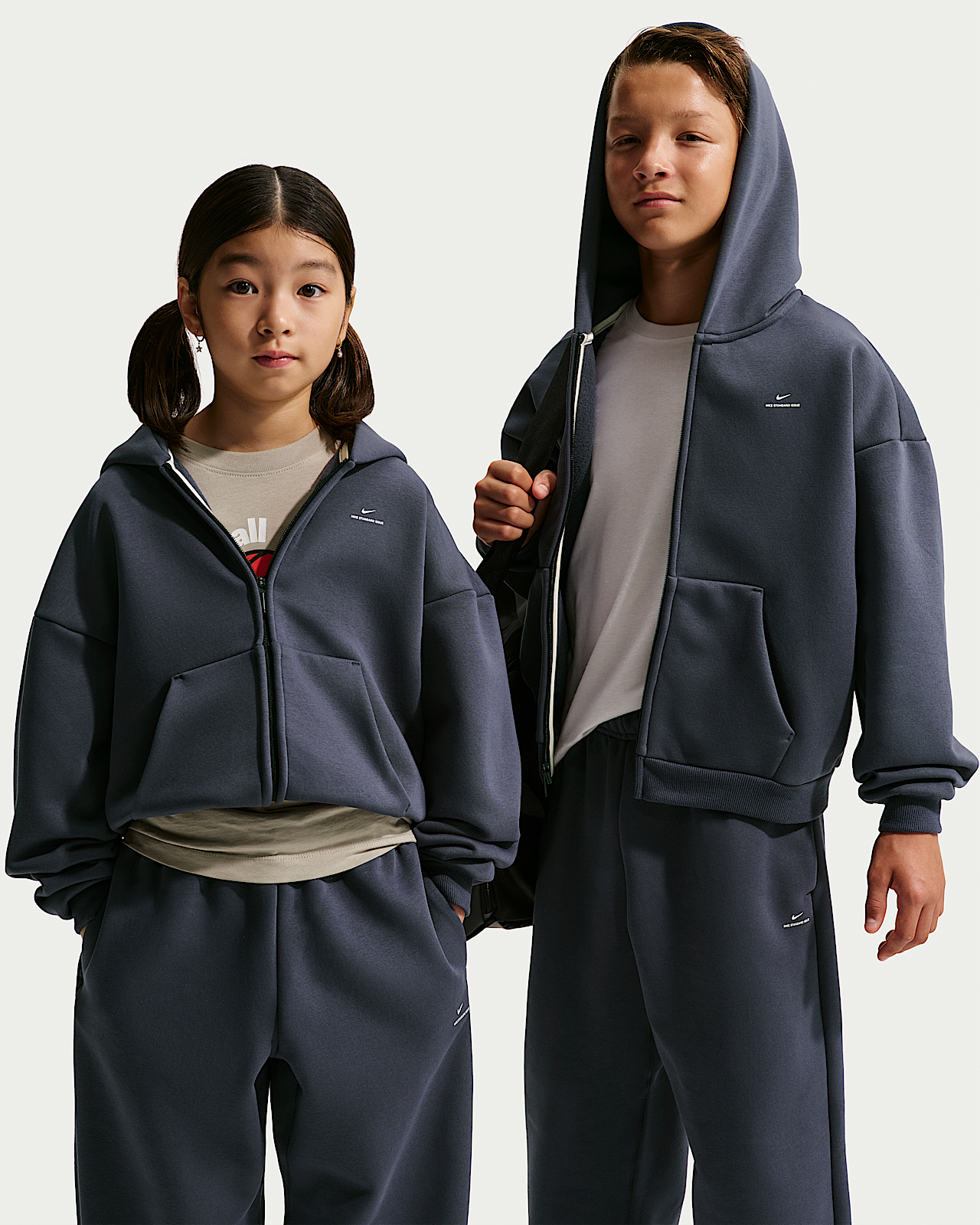Детское худи Nike Standard Issue Big Kids' Therma-FIT Brushed Fleece Full-Zip Hoodie