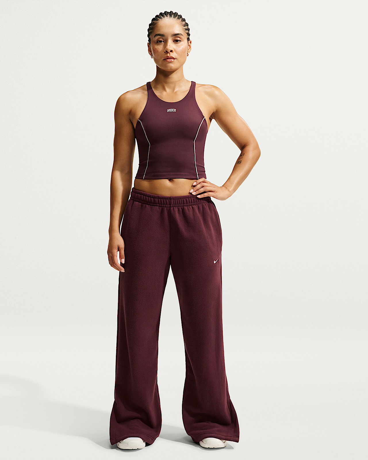 Женские  Nike One Therma-FIT Mid-Rise Wide-Leg Pants