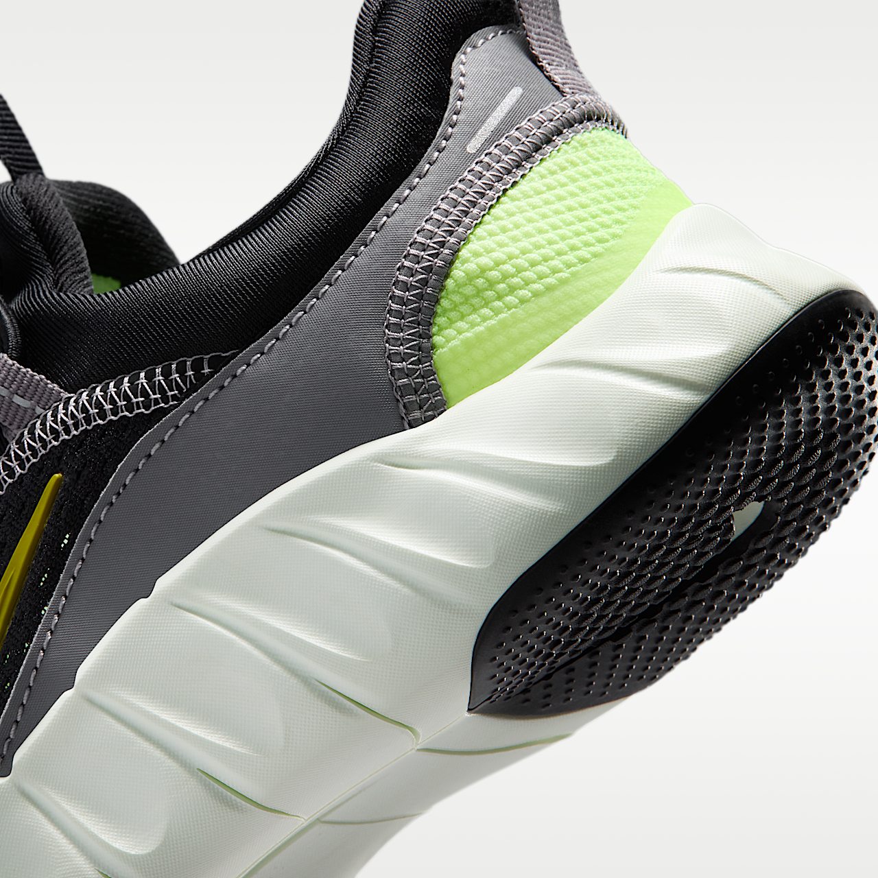 Nike Free sneaker Zwart/Pencil Point/Volt Ice/Saffron Quartz