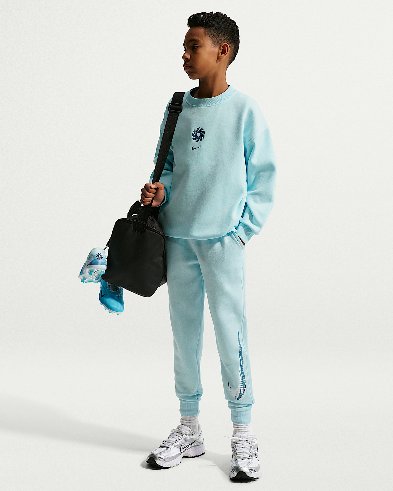 Детские спортивные штаны Erling Haaland Club Fleece Big Kids' Nike Soccer Joggers