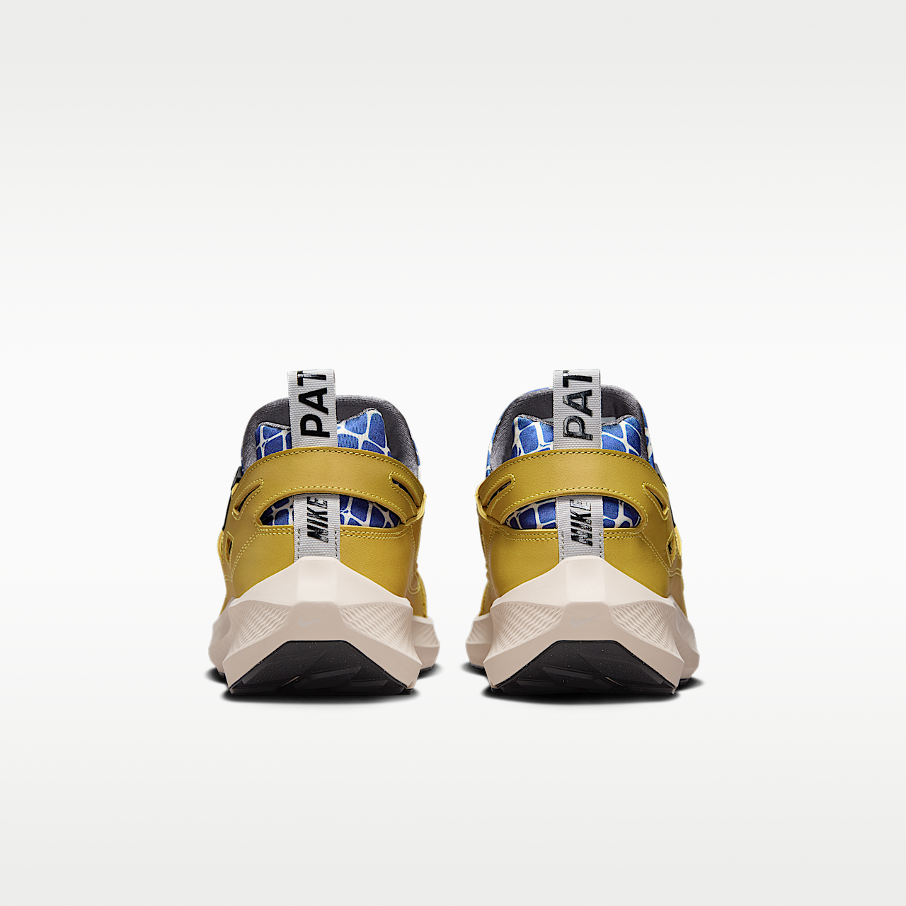 Nike  sneaker Saffron Quartz/Sanddrift/Cool Grey