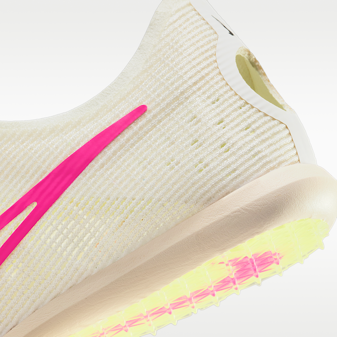 Nike  sneaker Sail/Light Lemon Twist/Guava Ice/Fierce Pink