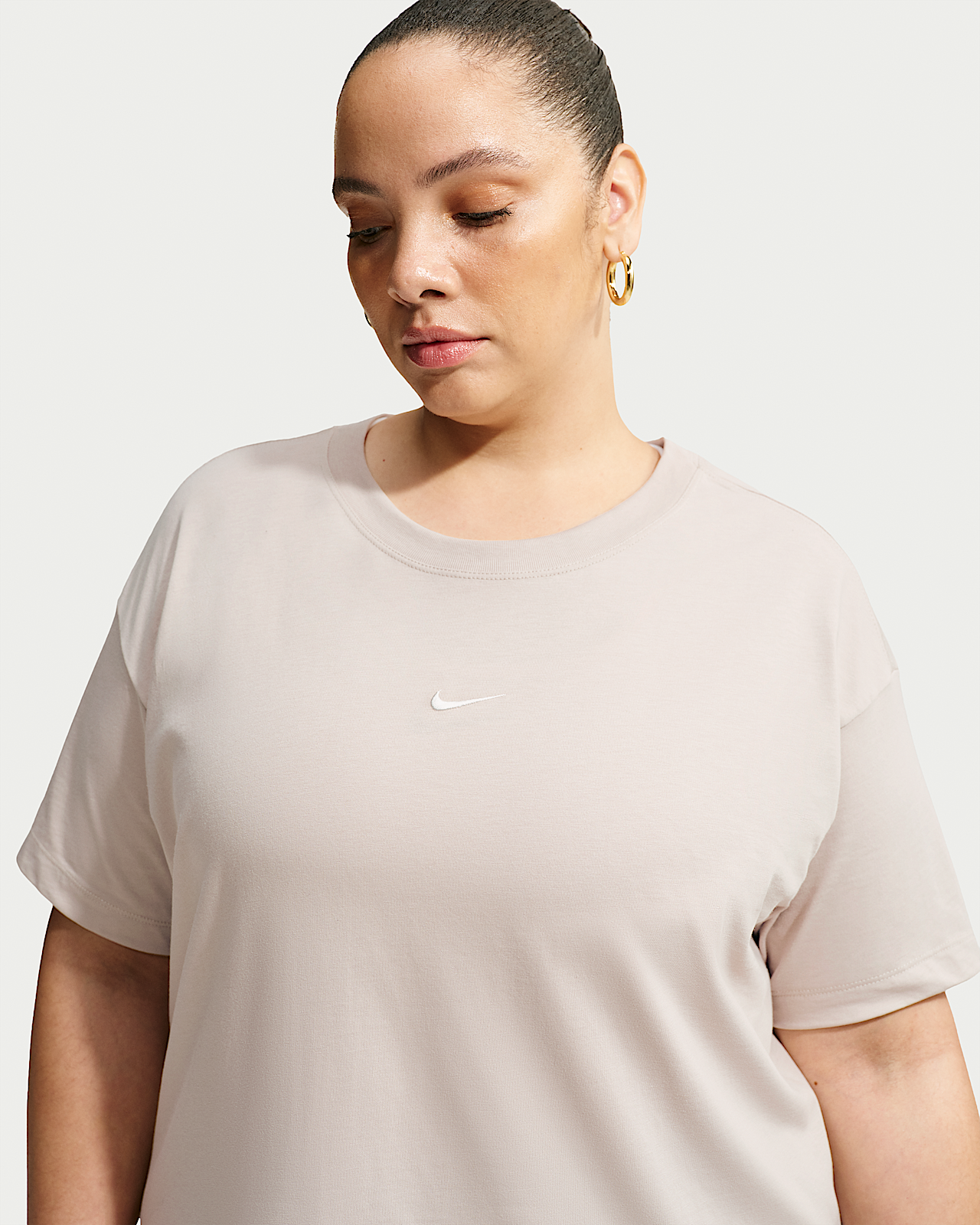 Женская футболка Nike Sportswear Classic Oversized Short-Sleeve (Plus Size)