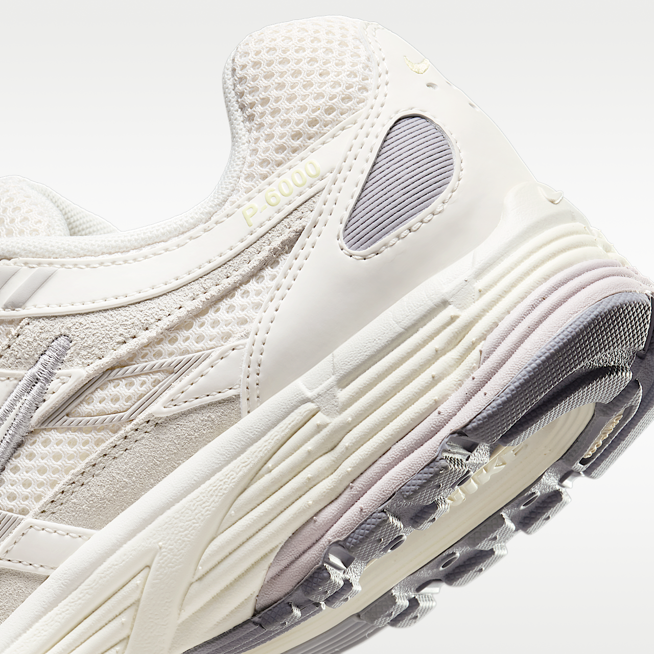 Nike P-6000 sneaker Light Bone/Cement Grey/Platinum Violet/Platinum Violet