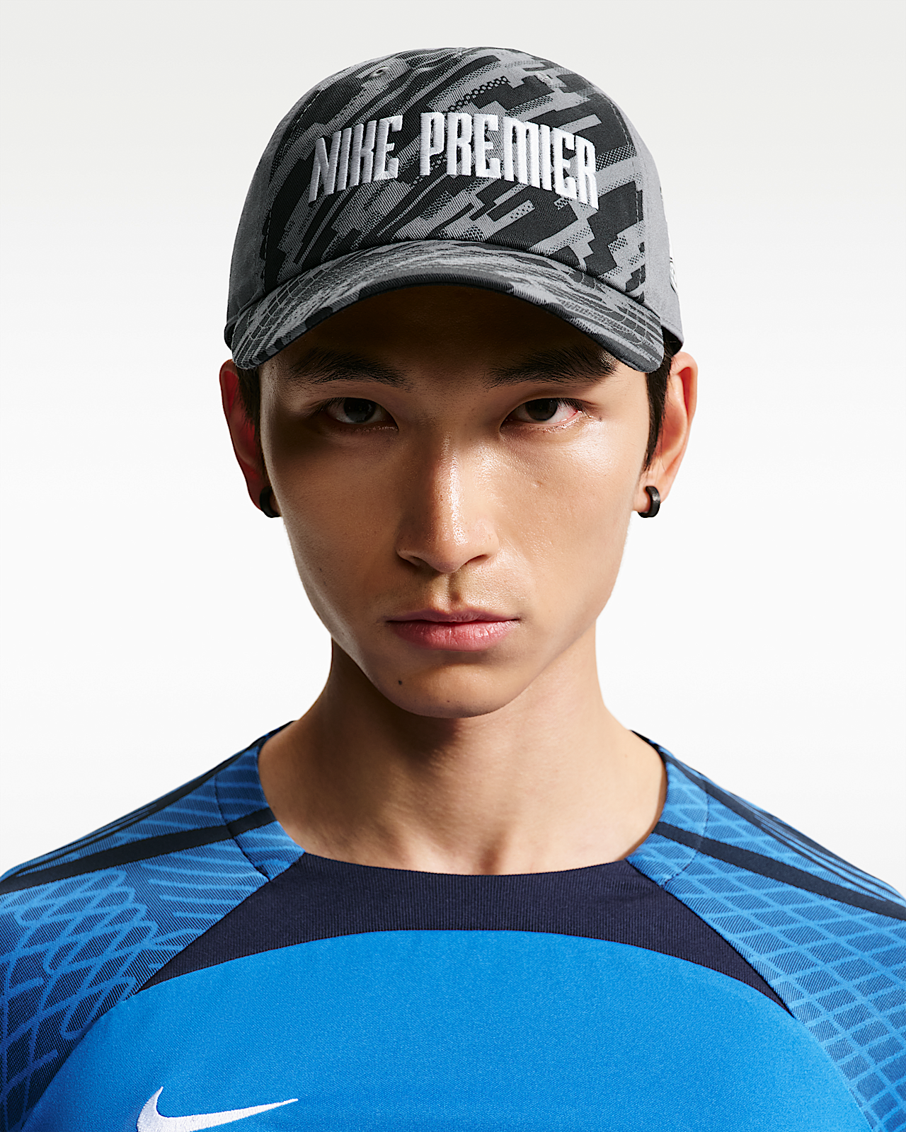 Женская кепка Nike Club Premier Unstructured Soccer Cap