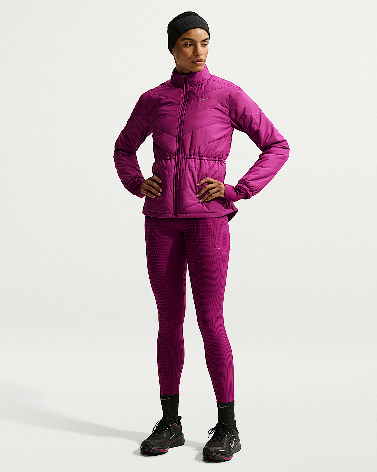 Женские тайтсы Nike Swift Therma-FIT High-Waisted Leggings для бега
