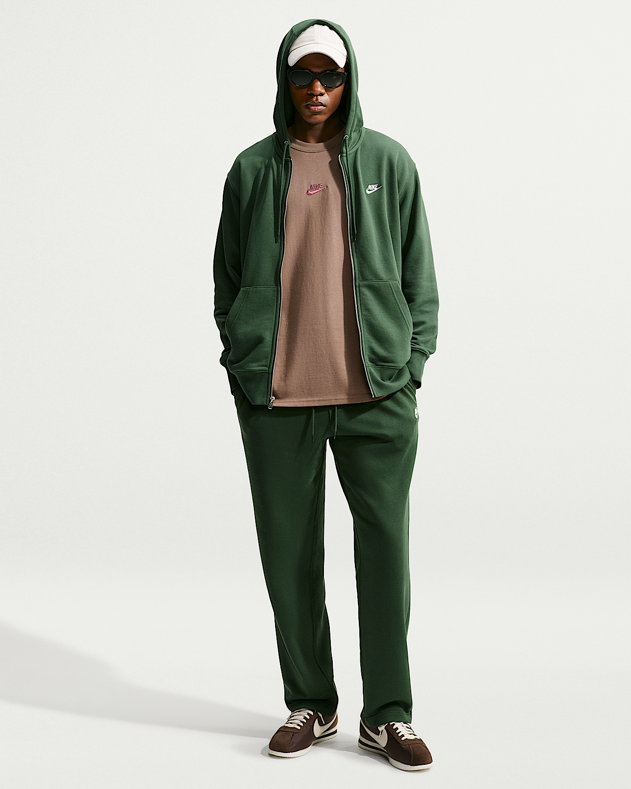 Мужские  Nike Club Open-Hem Fleece Pants