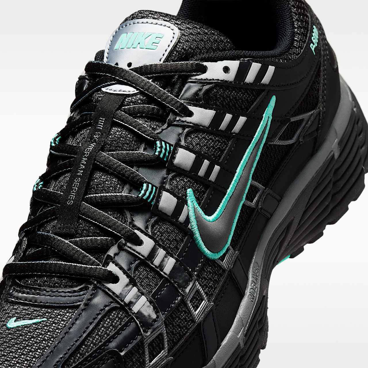 Nike P-6000 sneaker Zwart/Hyper Turquoise/Cool Grey/Metallic Cool Grey