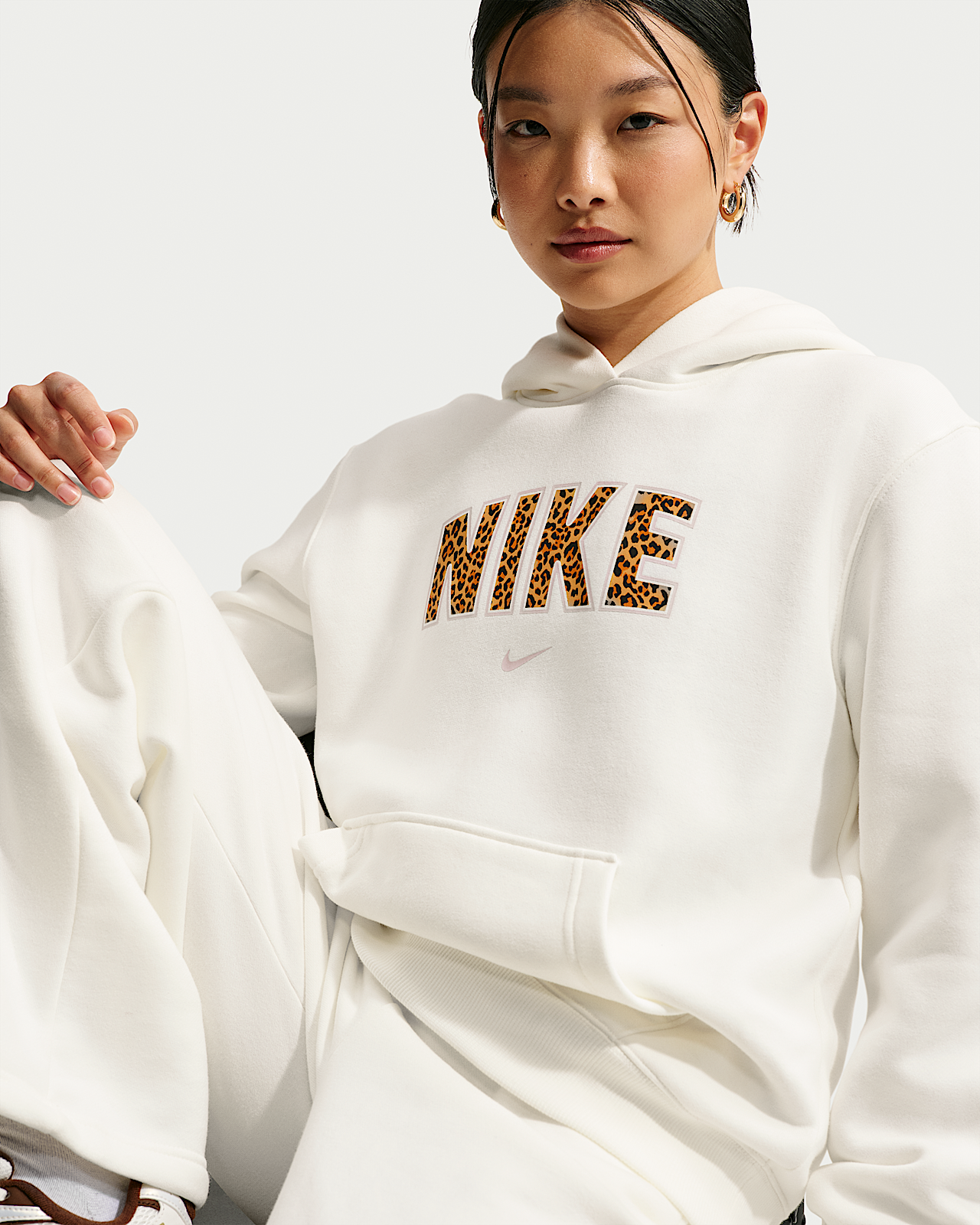 Женское худи Nike Studio Fleece Medium Weight Pullover Hoodie