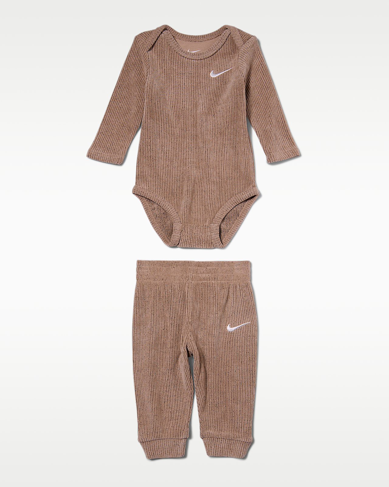 Детские  Nike Baby Essentials Baby (0-6M) Long-Sleeve Bodysuit and Pants Set