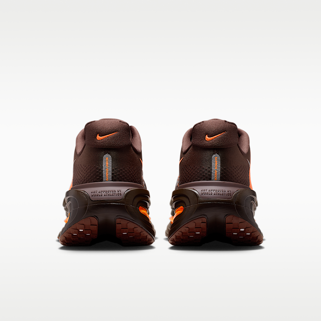 Nike Vomero sneaker Brown Basalt/Total Orange/Bronze Eclipse/Hyper Crimson