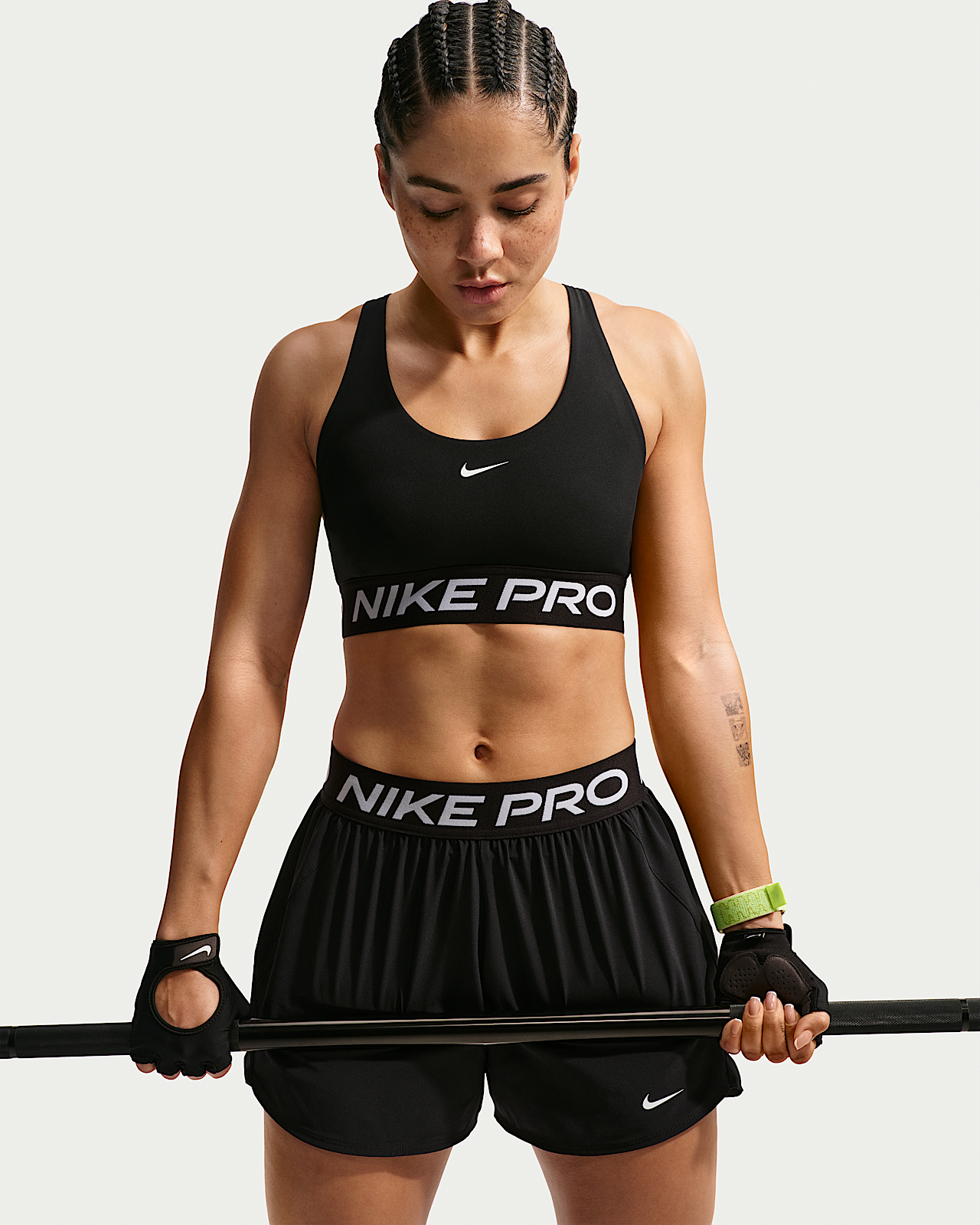 Женские  Nike Pro 365 Light-Support Non-Padded Sports Bra