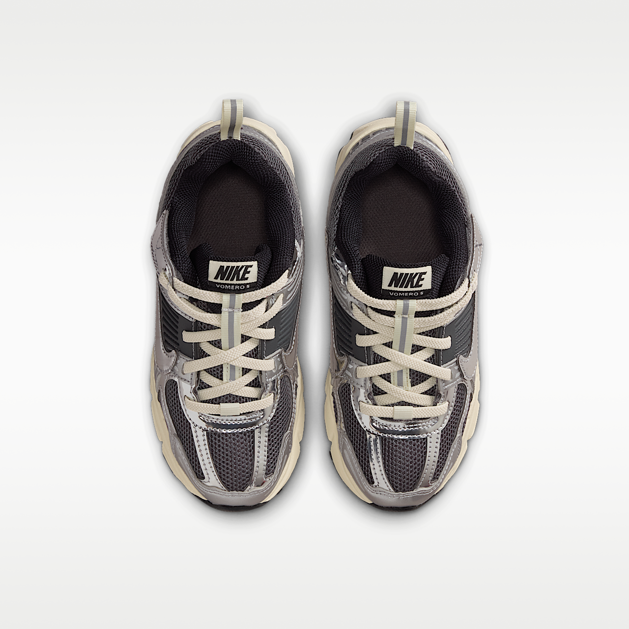 Nike Vomero sneaker Iron Grey/Metallic Silver/Coconut Milk/Chrome