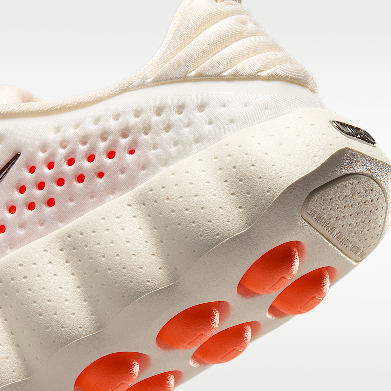 Nike  sneaker Sail/Chalk/Hyper Crimson/Chrome