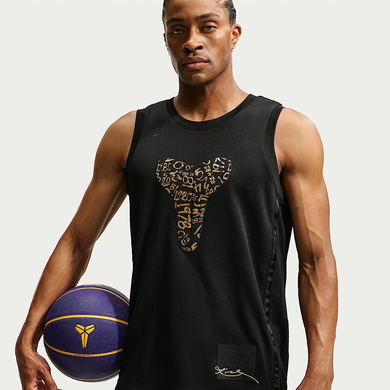 Kobe (Black/Metallic Gold)