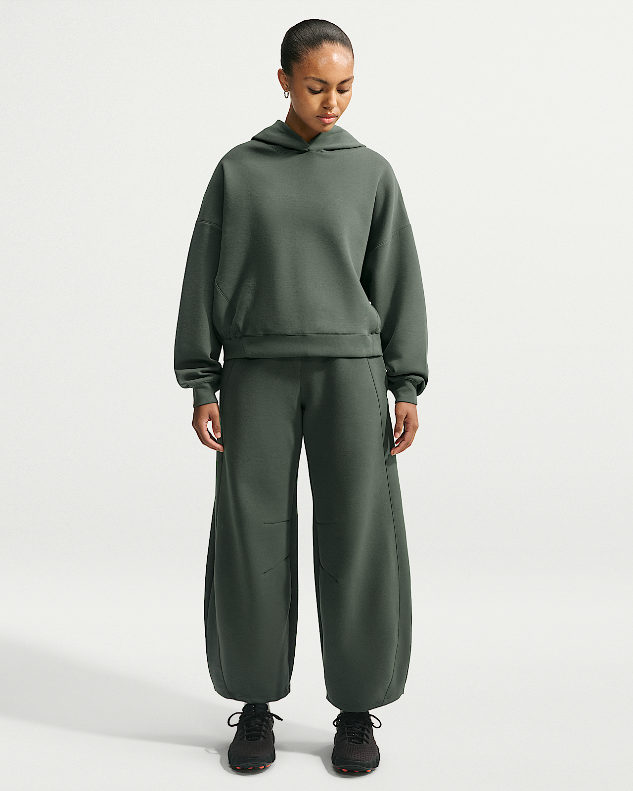 Женские  Nike 24.7 ImpossiblySoft High-Waisted Wide-Leg Pants