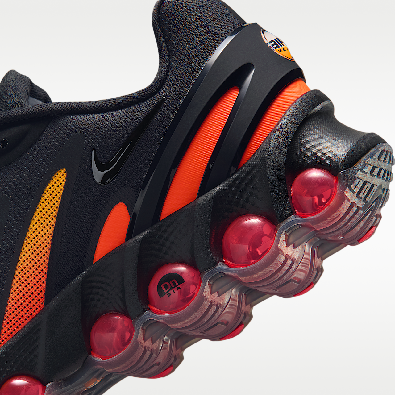Nike Air Max DN sneaker Zwart/Hyper Crimson/Laser Orange/Dark Copper