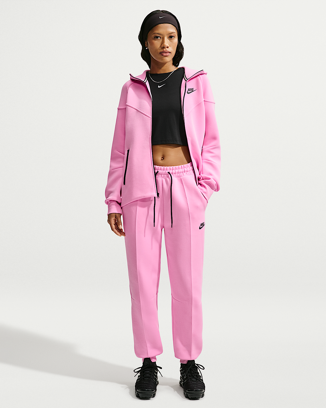 Женские спортивные штаны Nike Sportswear Tech Fleece Mid-Rise Joggers