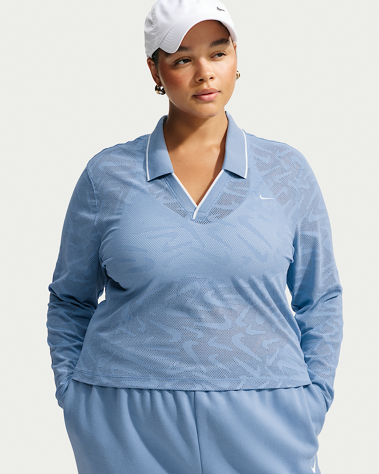 Женские тайтсы Nike Sportswear Chill Lace Tight Mod-Cropped Long-Sleeve Top (Plus Size)