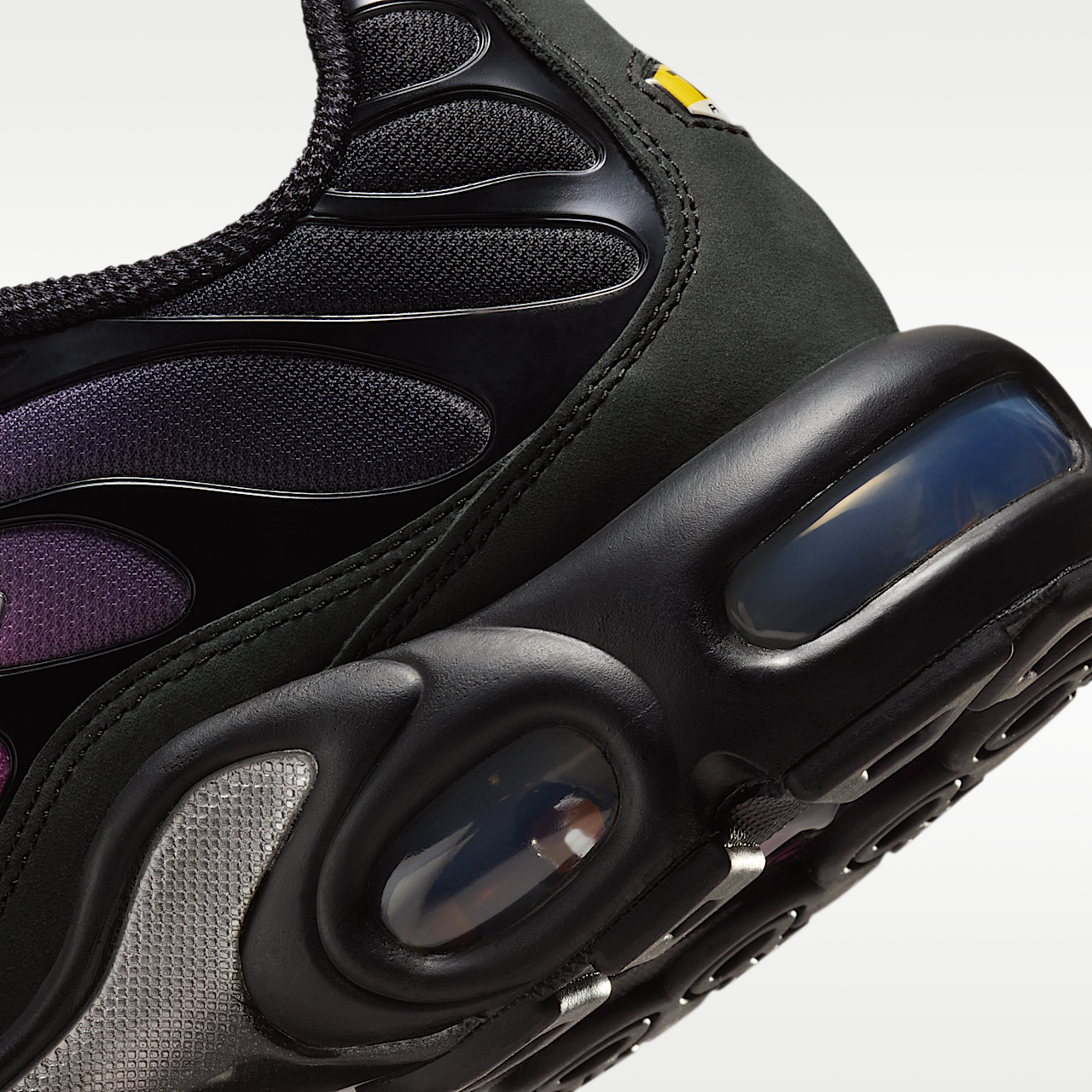 Nike Air Max Plus sneaker Zwart/Metallic Silver/Peony