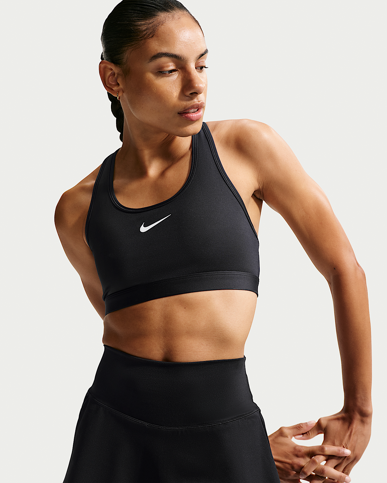 Женские  Nike Swoosh Medium-Support Non-Padded Sports Bra