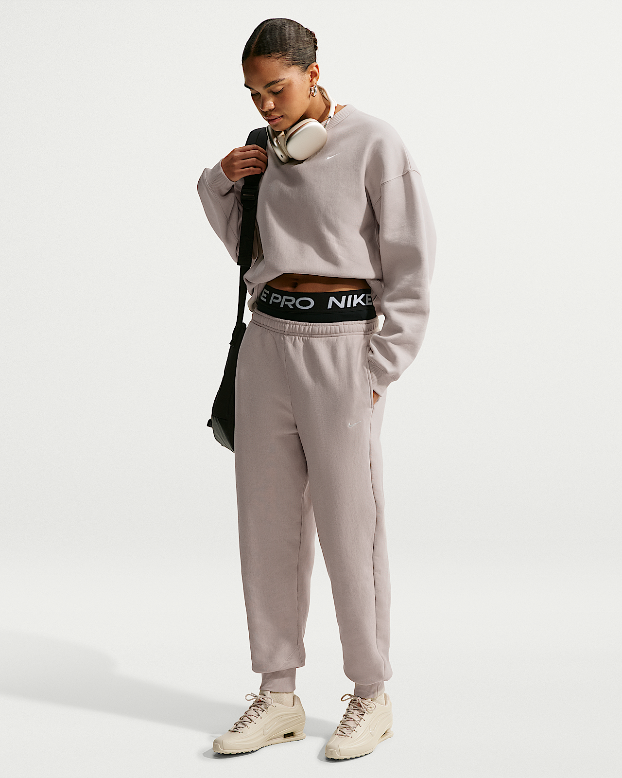 Женские спортивные штаны Nike Studio Fleece Heavyweight Oversized High-Rise Joggers
