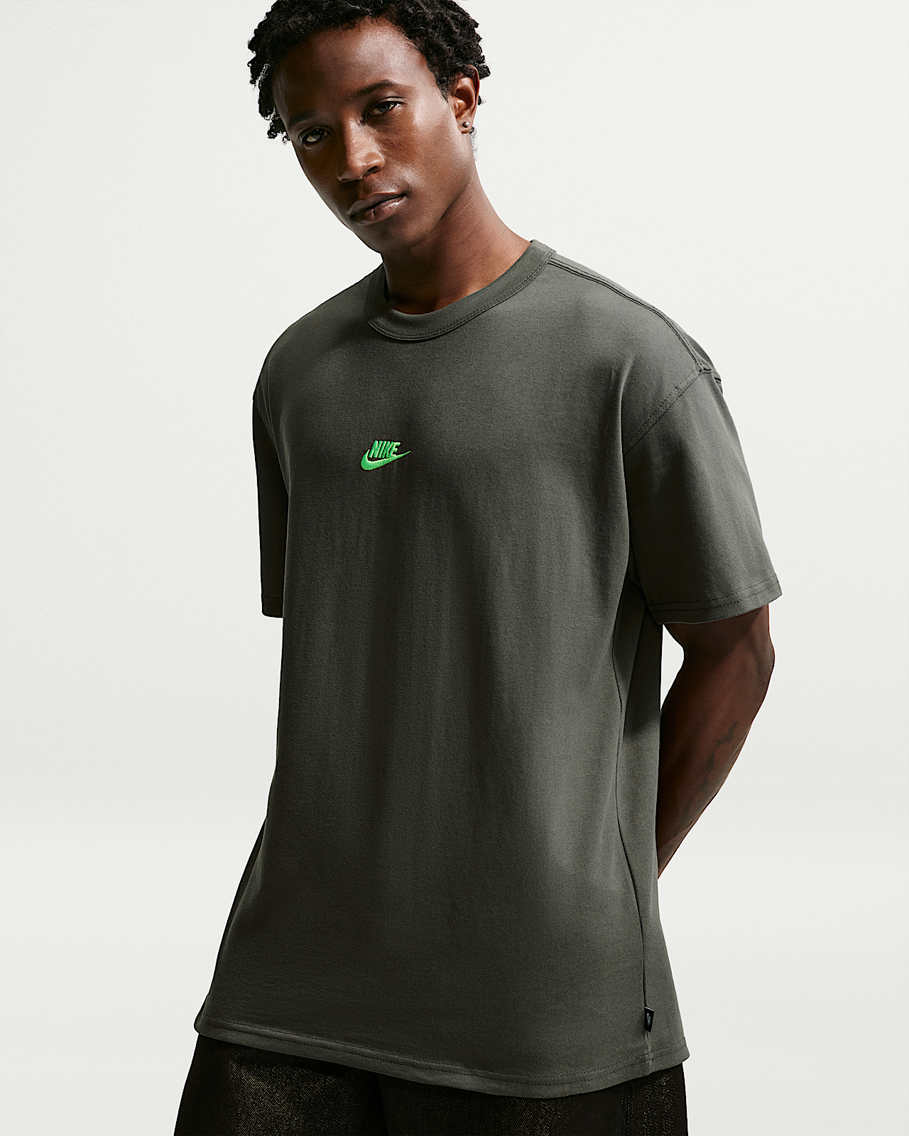 Мужская футболка Nike Sportswear Premium Essentials