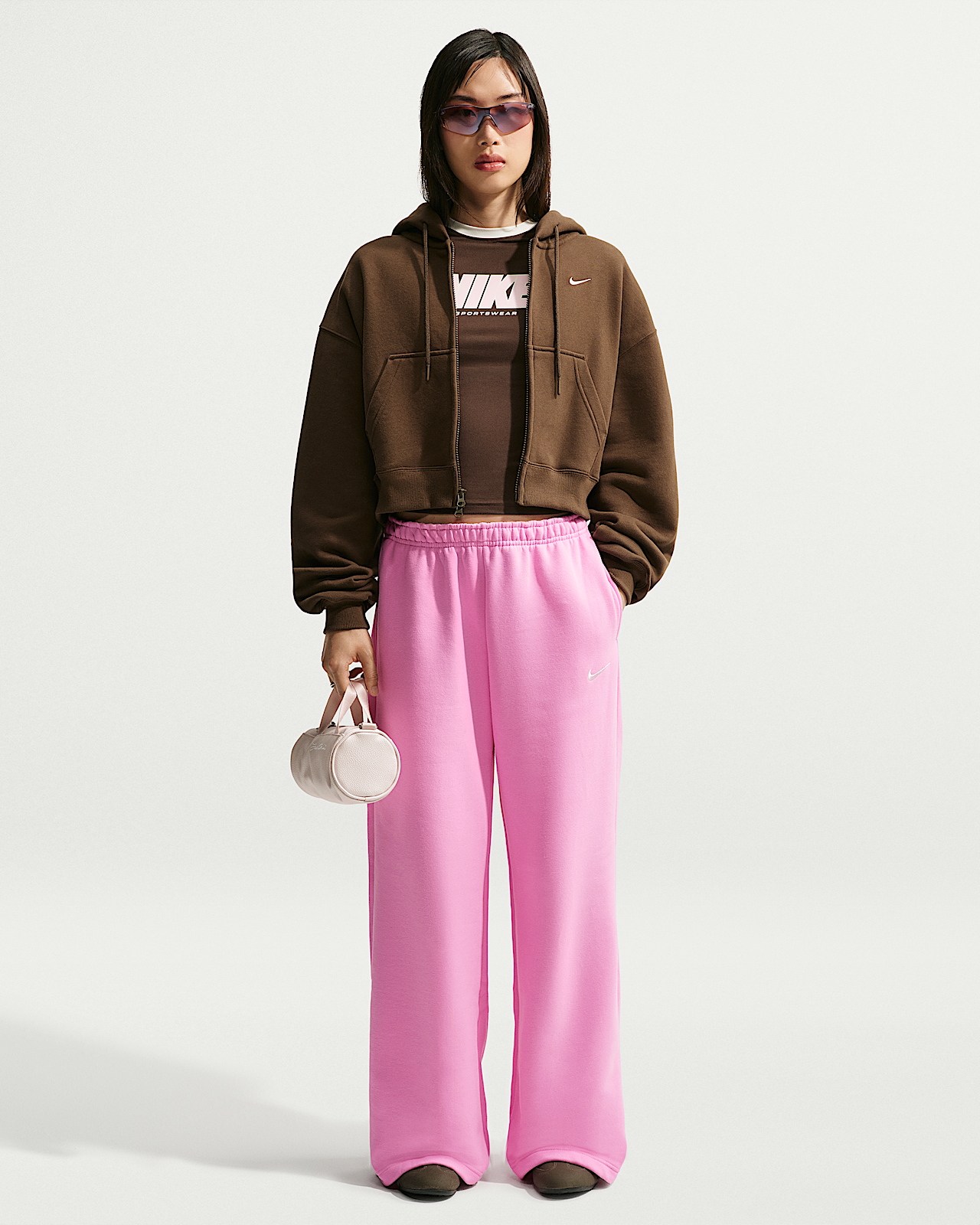 Женские  Nike Studio Fleece Medium Weight Mid-Rise Wide-Leg Pants