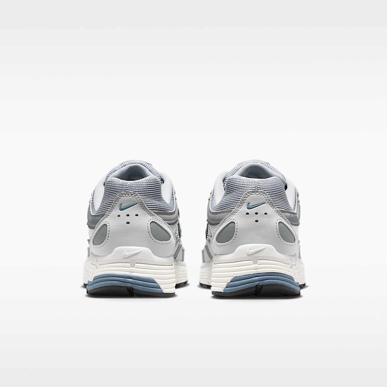 Nike P-6000 sneaker Light Smoke Grey/Smoke Grey/Photon Dust/Blue Graphite